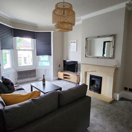 Contemporary Beach Apartment 브라이턴 외부 사진
